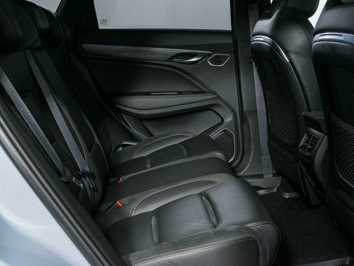 Geely Tugella 2022 года с пробегом. Фото: #10