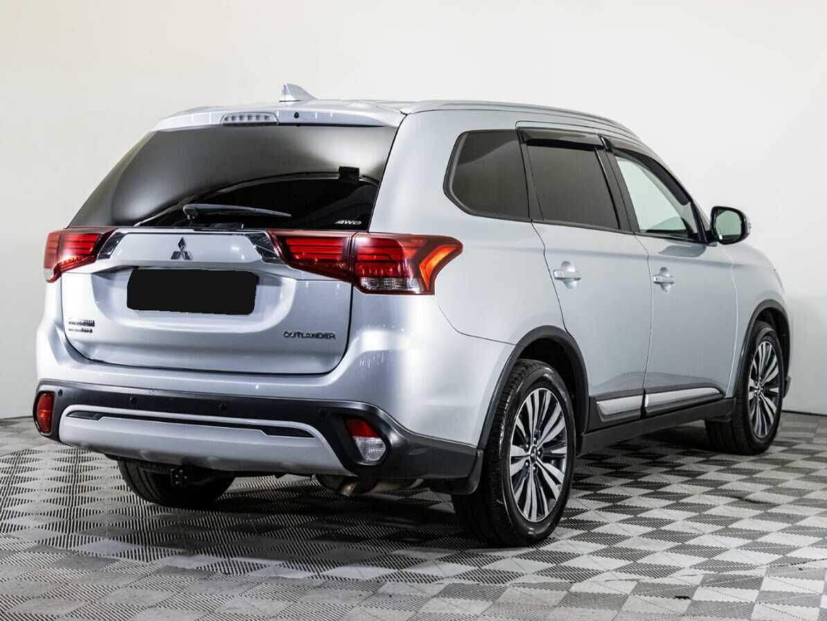 Mitsubishi Outlander 2019 года с пробегом. Фото: #3