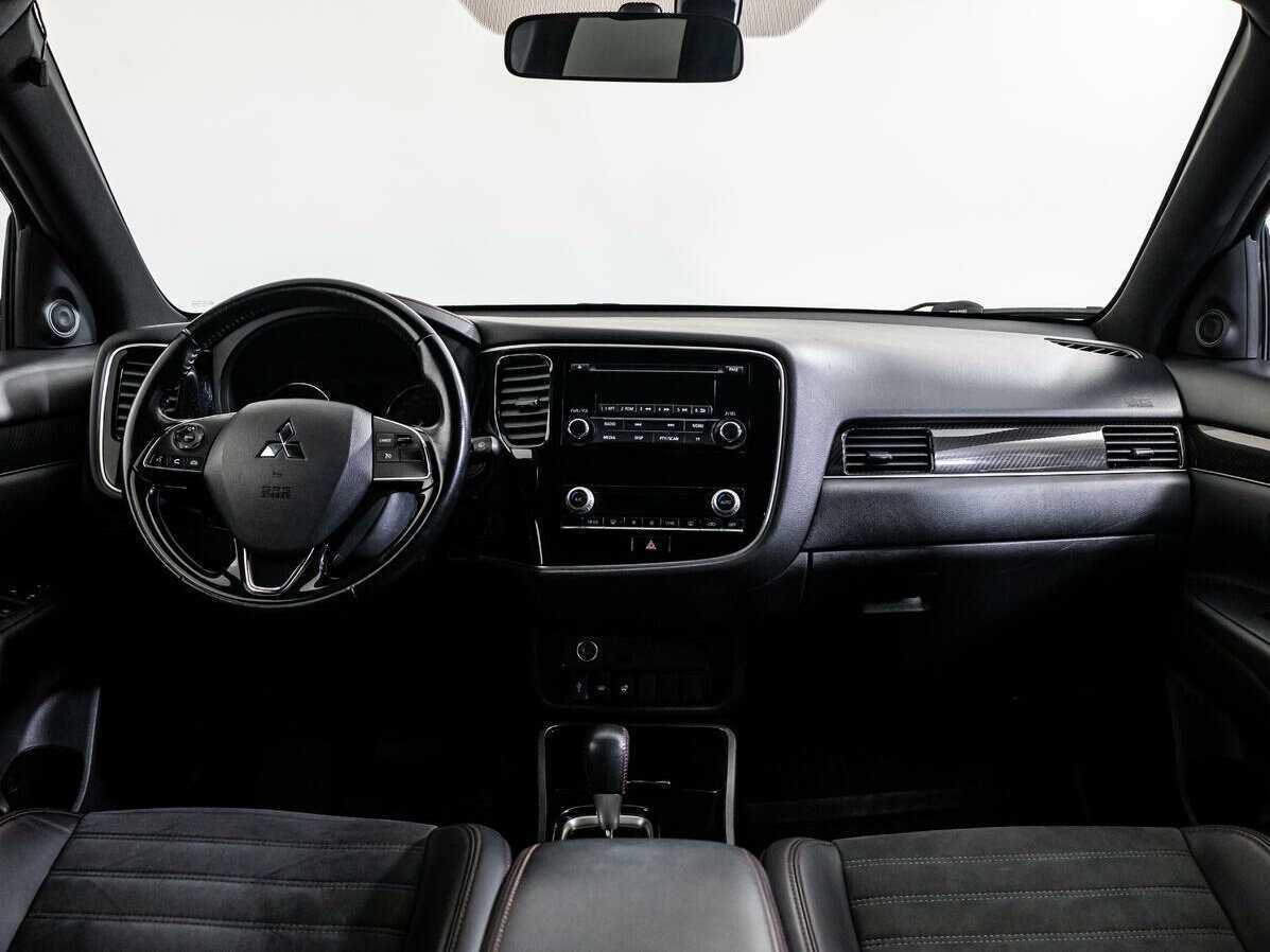 Mitsubishi Outlander 2021 года с пробегом. Фото: #7