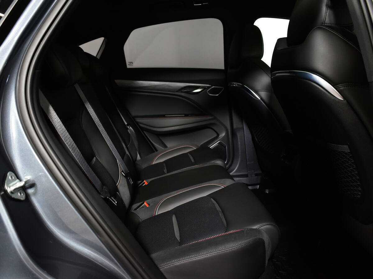 Geely Tugella 2023 года с пробегом. Фото: #7