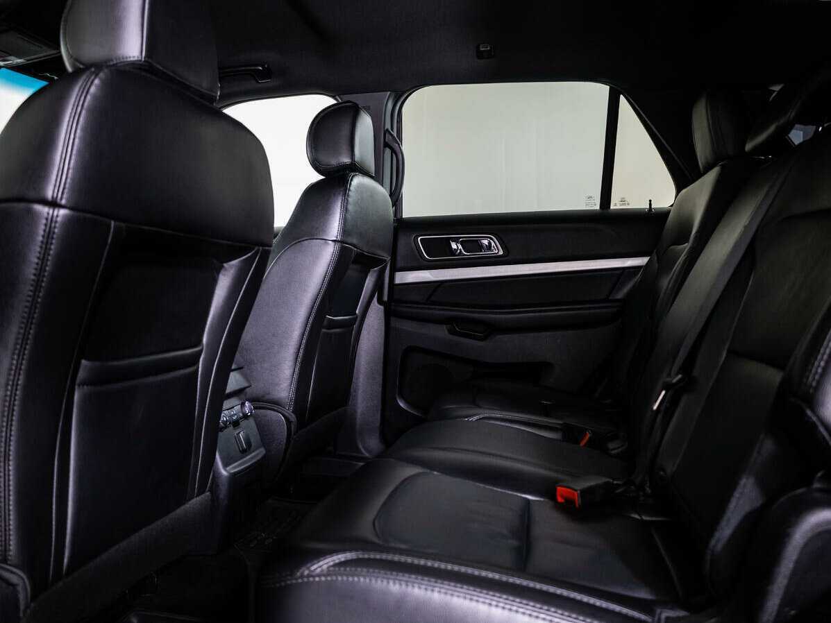 Ford Explorer 2016 года с пробегом. Фото: #10