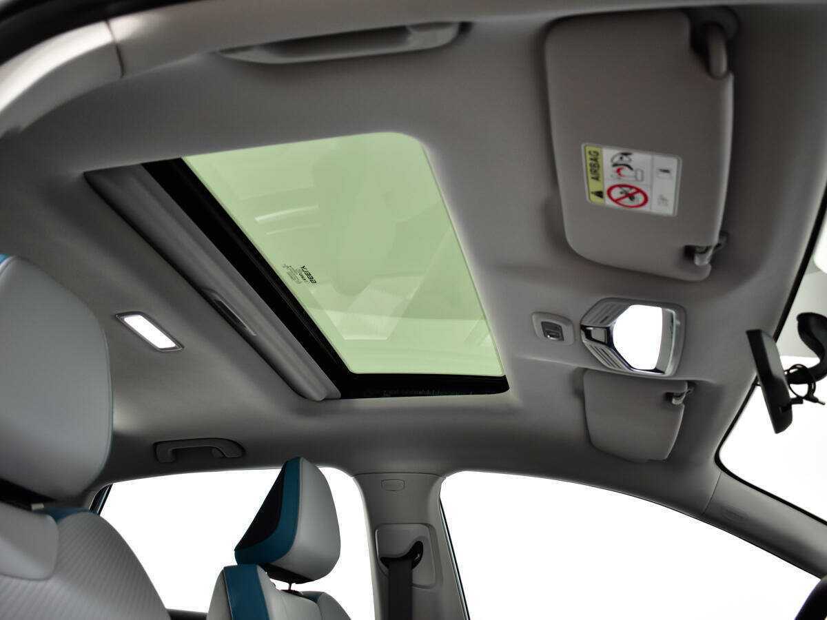 Б/У Джили Эмгранд 2023 года. Фото: #12