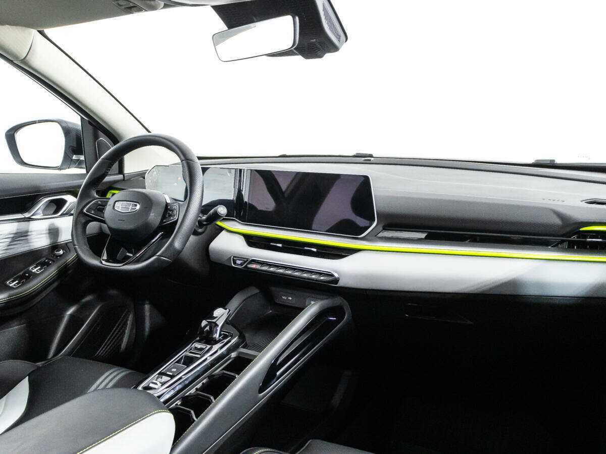 Geely Coolray 2023 года с пробегом. Фото: #8