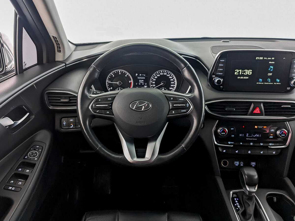 Hyundai Santa Fe 2018 года с пробегом. Фото: #17