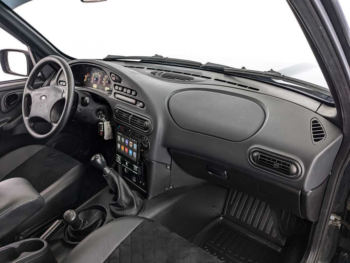 Б/У Лада (ВАЗ) Нива 2023 года. Фото: #8