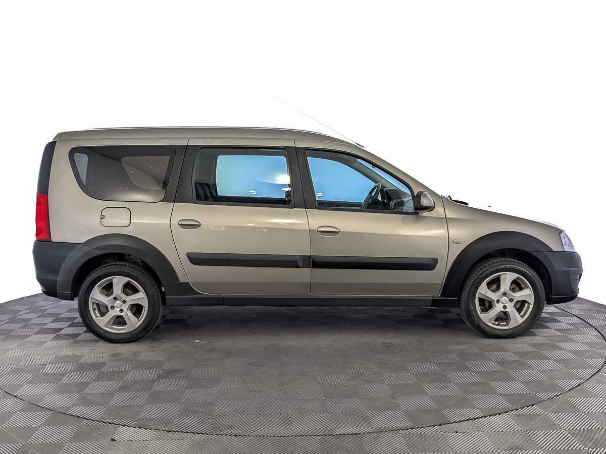 Б/У Лада (ВАЗ) Ларгус 2019 года. Фото: #3