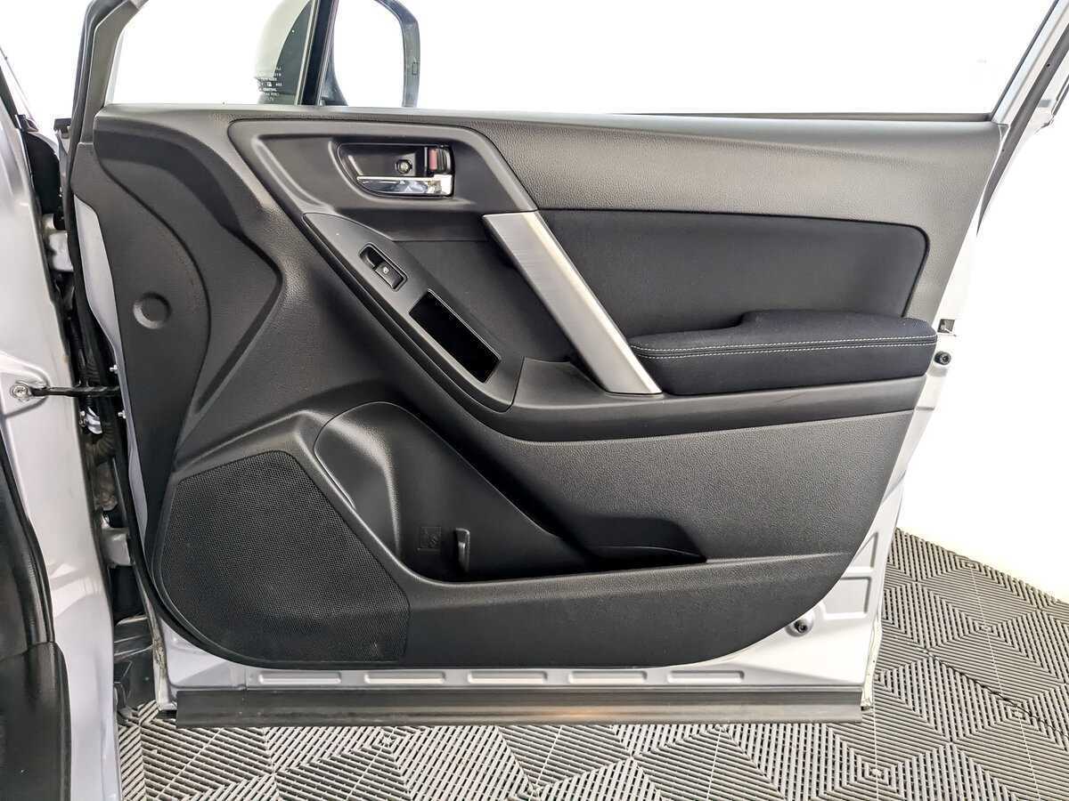 Subaru Forester 2015 года с пробегом. Фото: #20