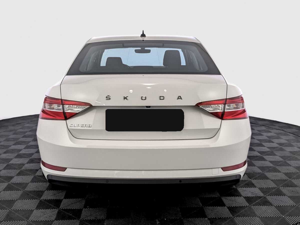 Skoda Superb 2021 года с пробегом. Фото: #5