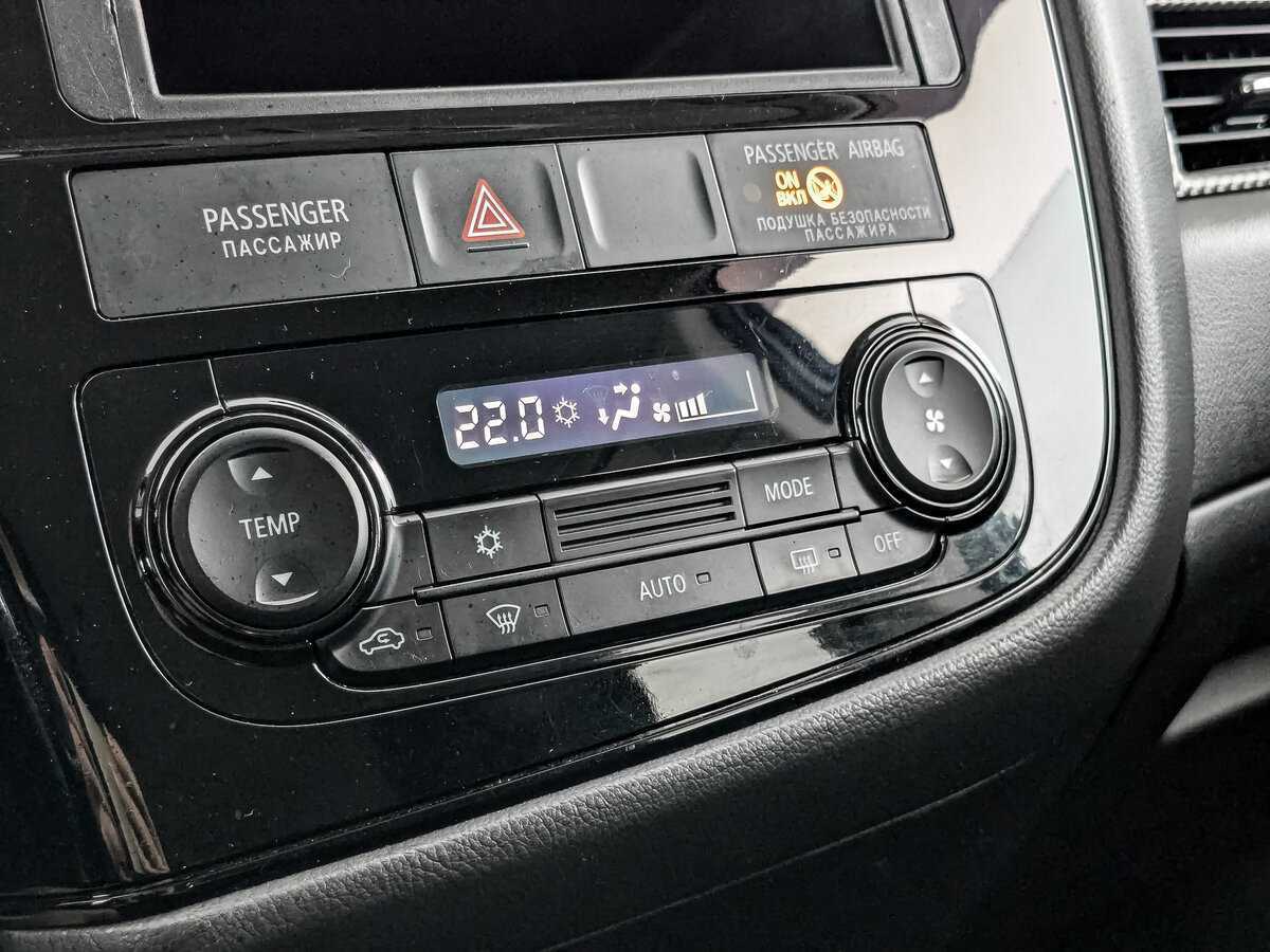 Mitsubishi Outlander 2015 года с пробегом. Фото: #16