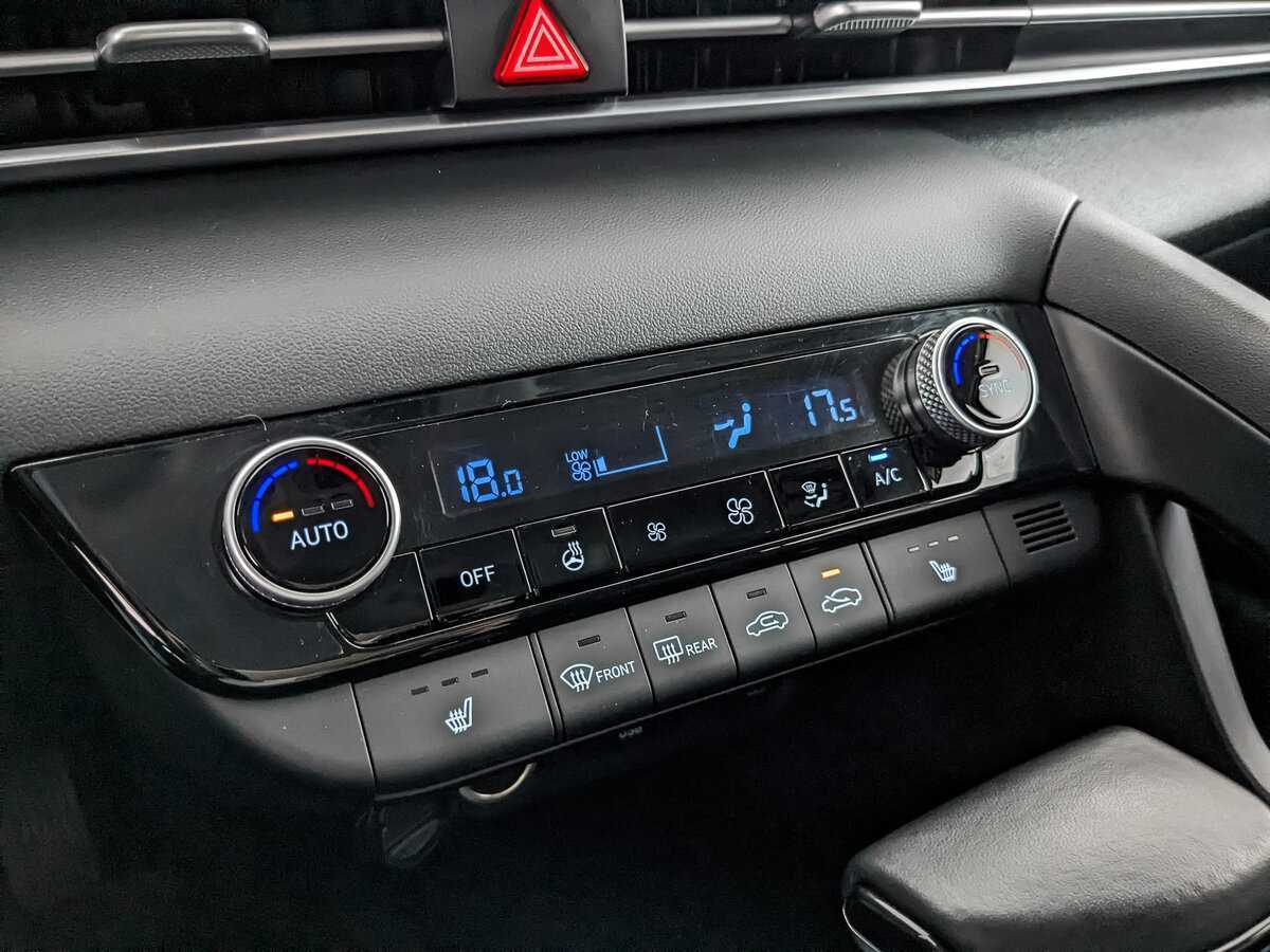 Hyundai Elantra 2021 года с пробегом. Фото: #16