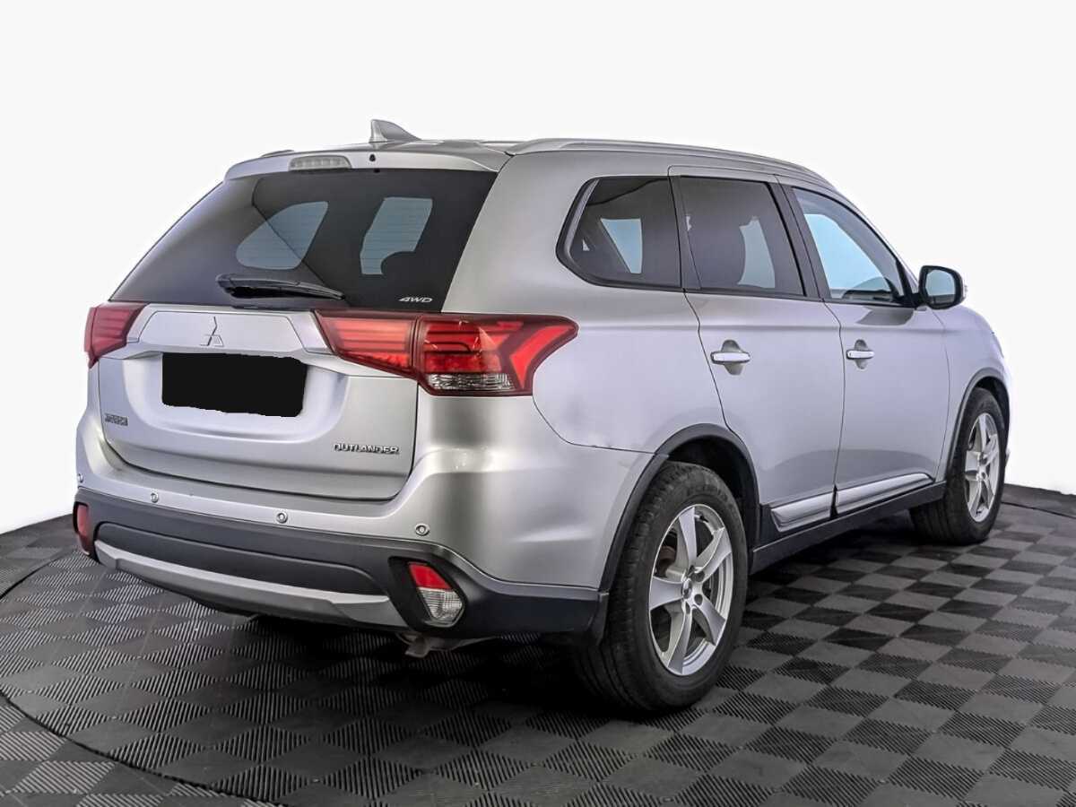 Mitsubishi Outlander 2017 года с пробегом. Фото: #4