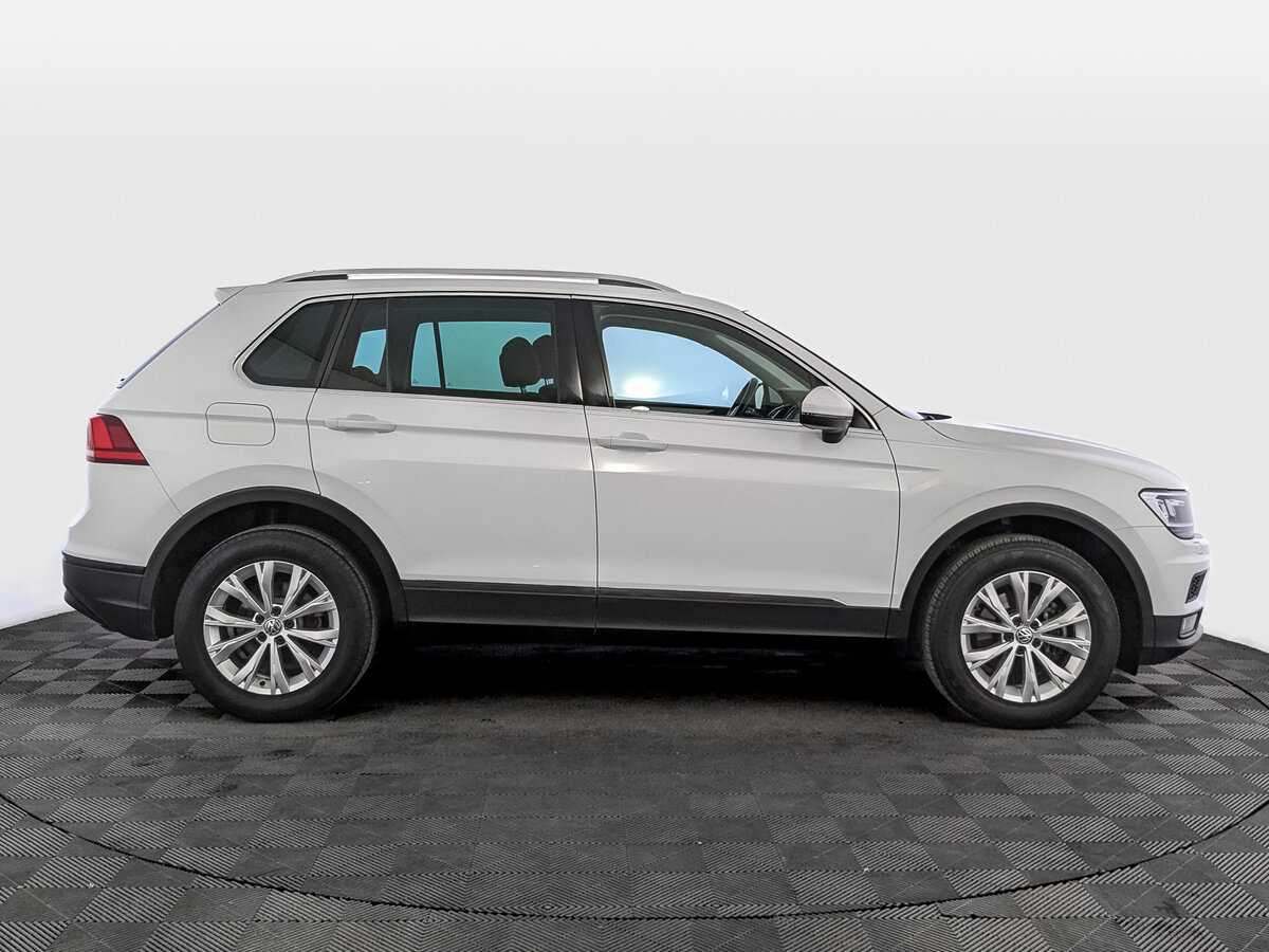 Volkswagen Tiguan 2018 года с пробегом. Фото: #3