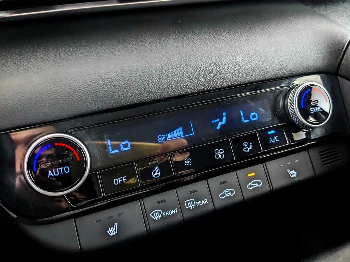 Hyundai Elantra 2021 года с пробегом. Фото: #18