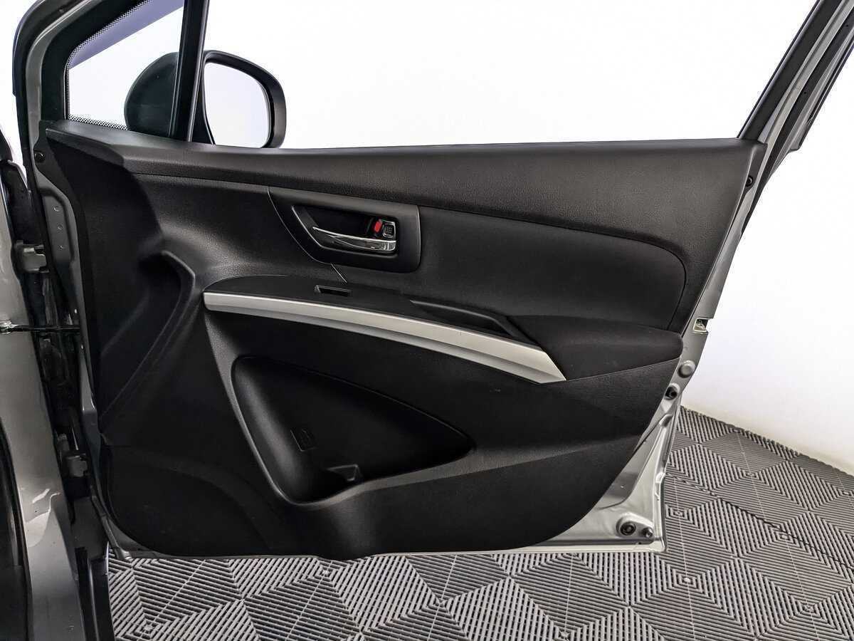 Suzuki SX4 2014 года с пробегом. Фото: #19