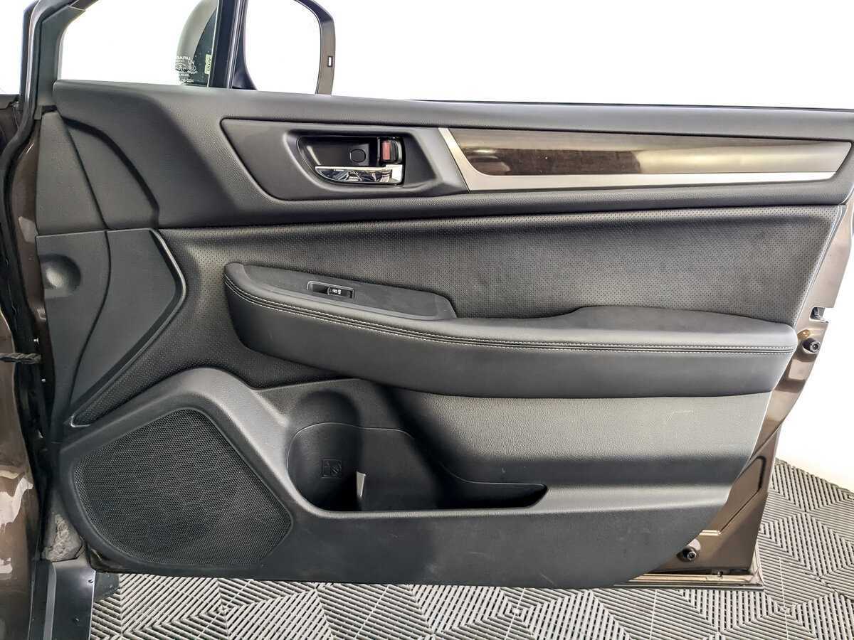 Subaru Outback 2017 года с пробегом. Фото: #18