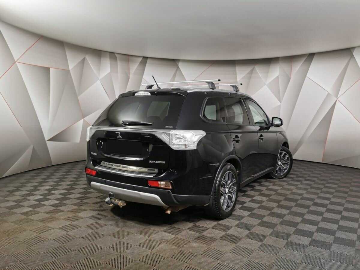 Mitsubishi Outlander 2014 года с пробегом. Фото: #1