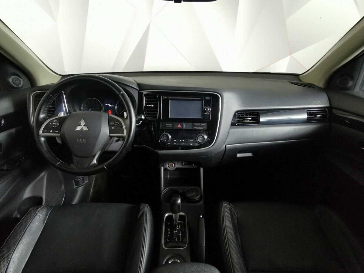 Mitsubishi Outlander 2014 года с пробегом. Фото: #9