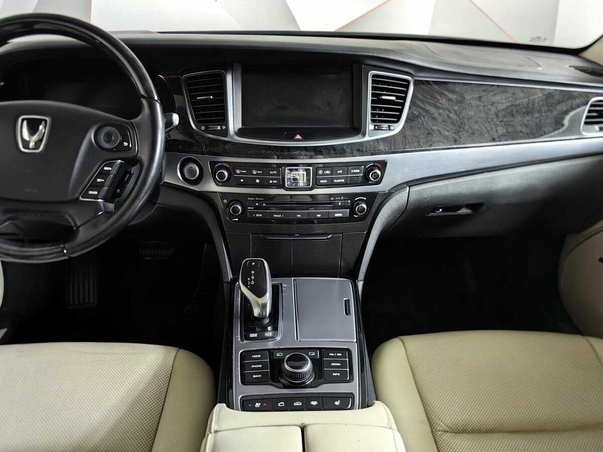 Hyundai Equus 2013 года с пробегом. Фото: #10