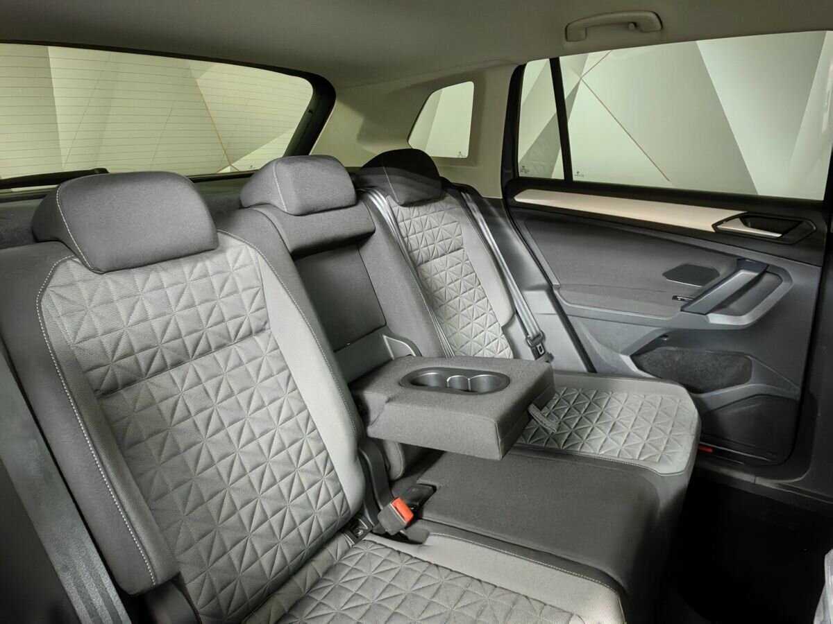 Volkswagen Tiguan 2021 года с пробегом. Фото: #12