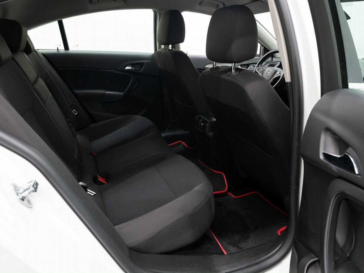 Opel Insignia 2014 года с пробегом. Фото: #9