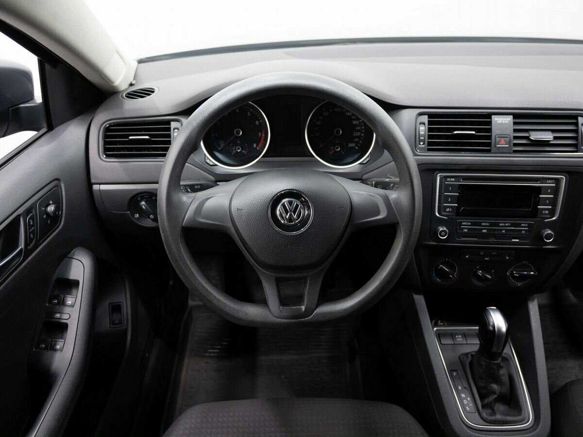 Б/У Фольксваген Джетта 2015 года. Фото: #12