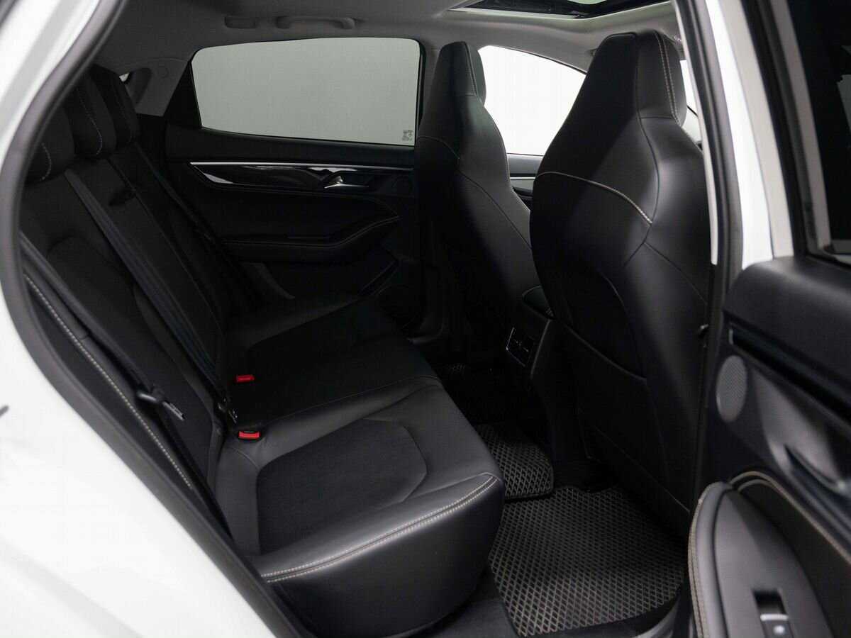 Б/У Джак Джи7 2021 года. Фото: #9