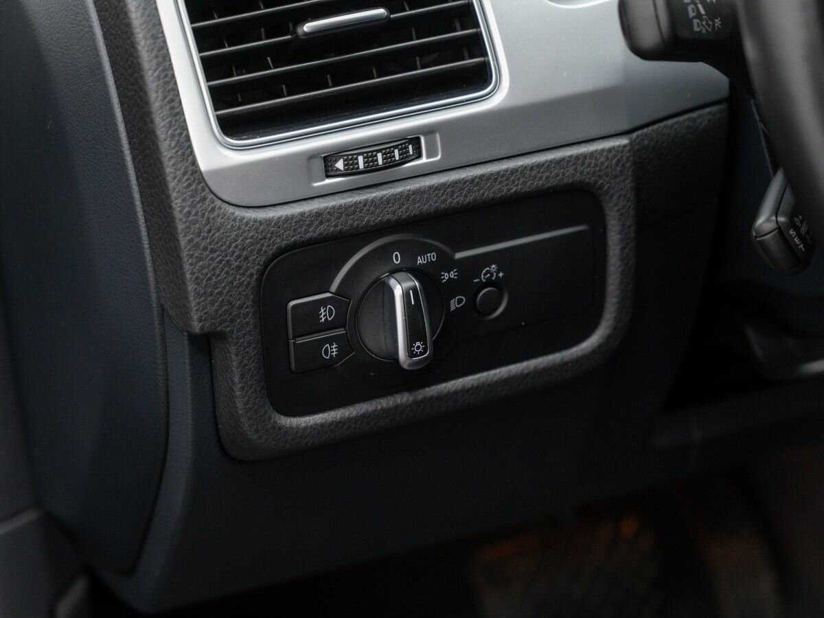 Volkswagen Touareg 2016 года с пробегом. Фото: #16