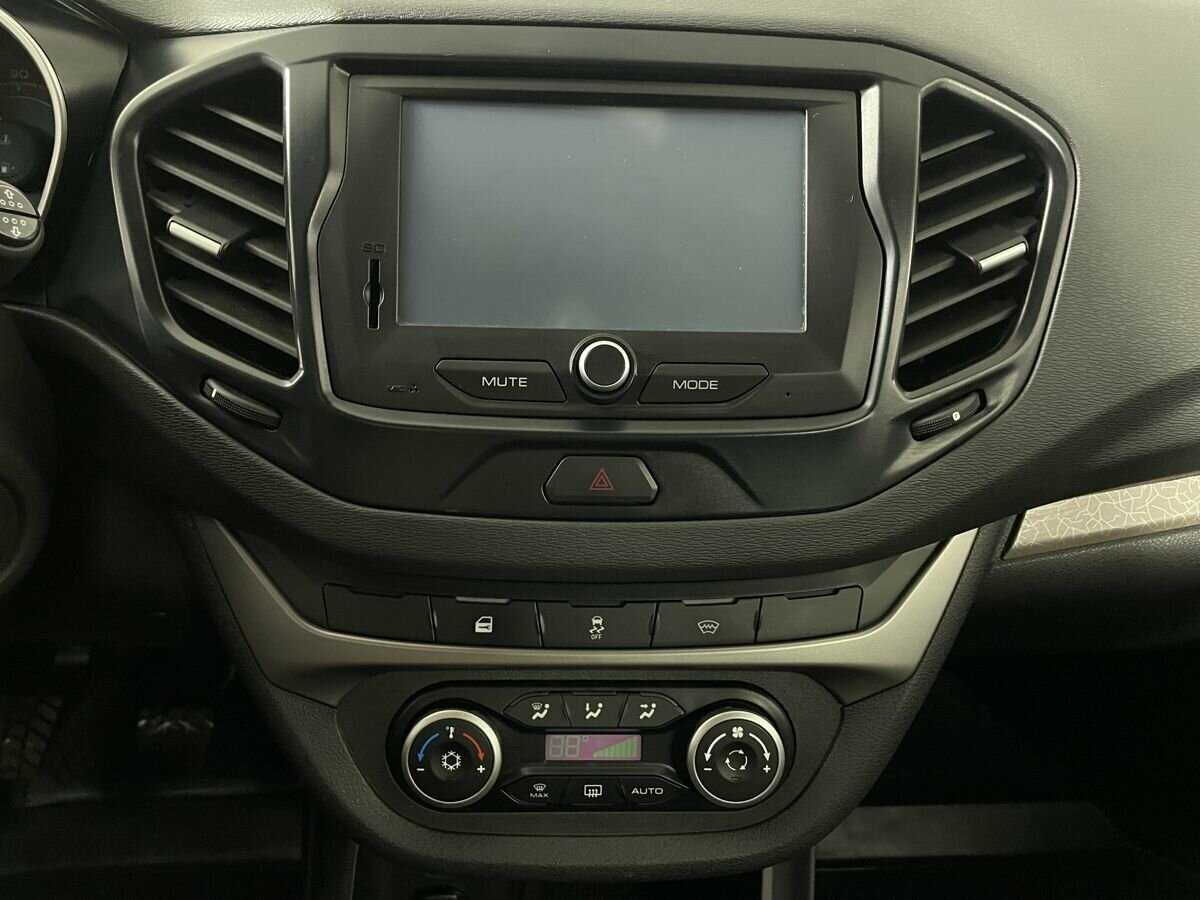 Б/У Лада (ВАЗ) Веста 2018 года. Фото: #11