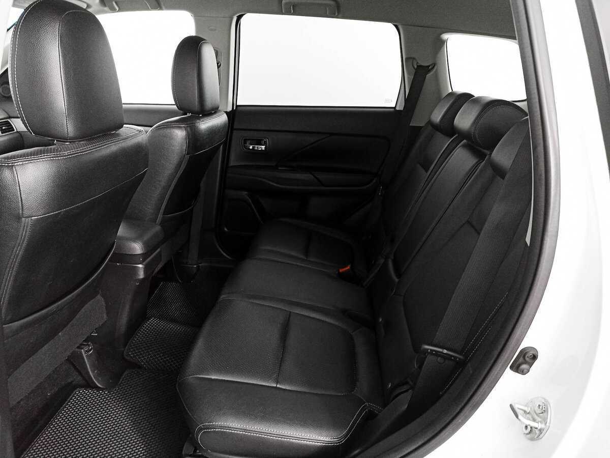 Mitsubishi Outlander 2014 года с пробегом. Фото: #7