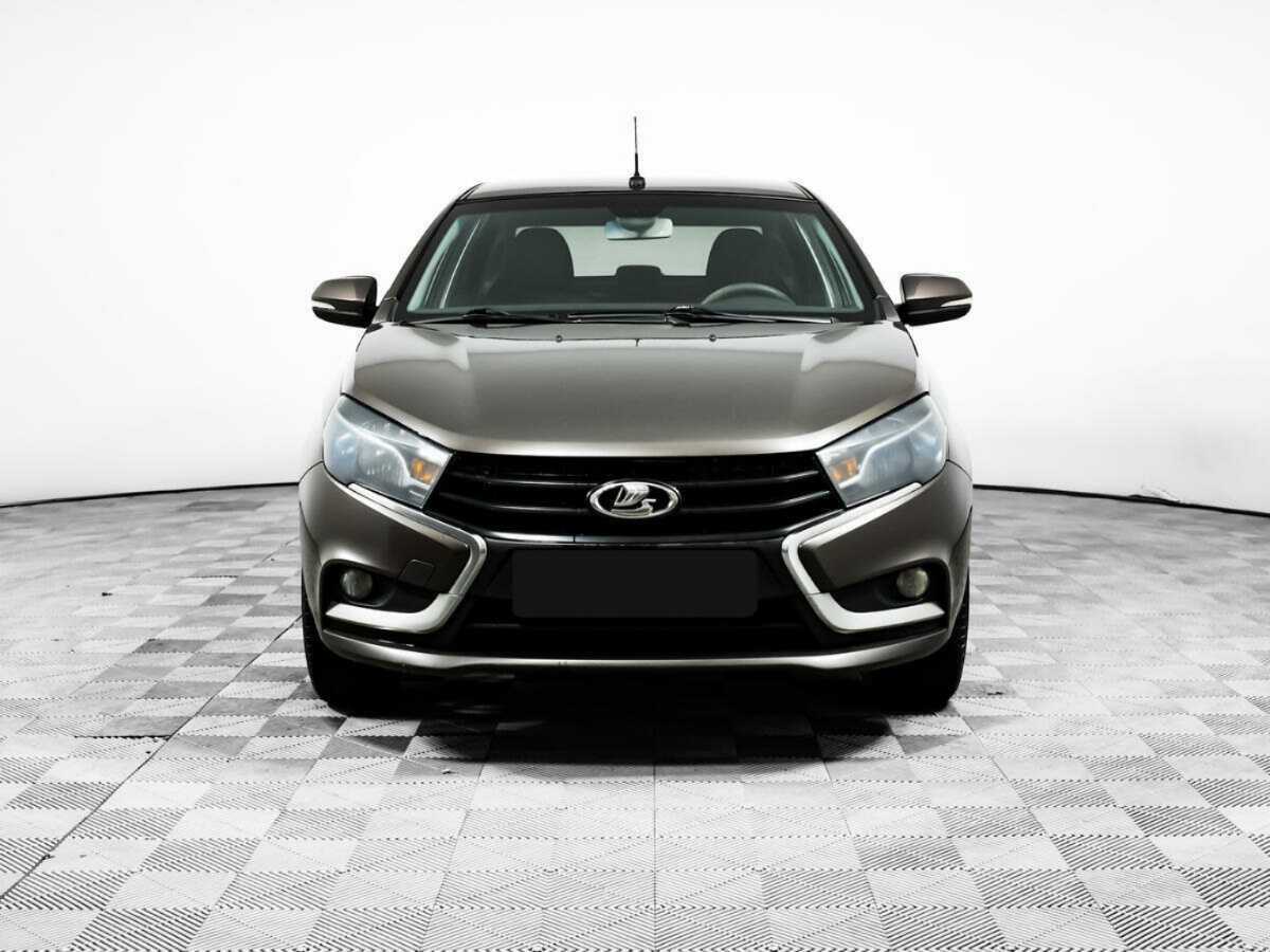 Б/У Лада (ВАЗ) Веста 2017 года. Фото: #1