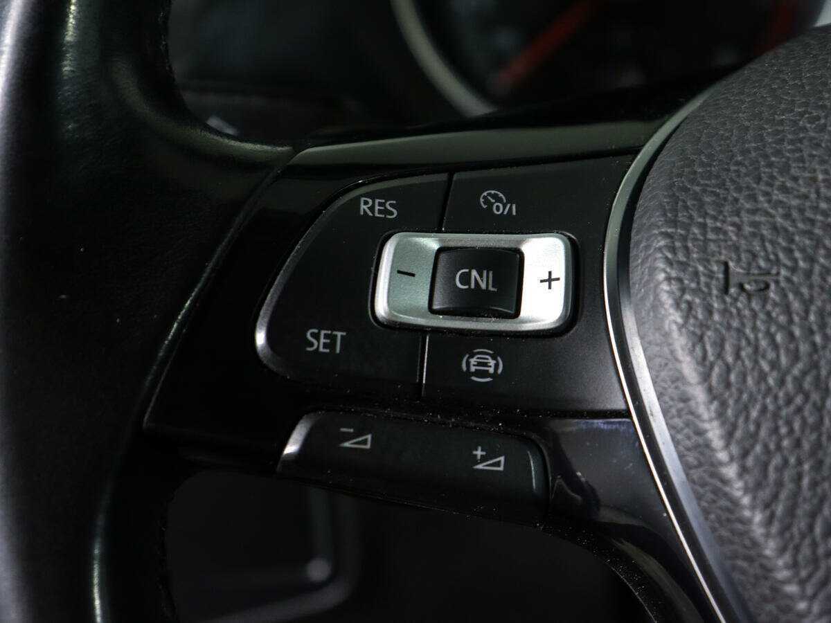 Volkswagen Tiguan 2020 года с пробегом. Фото: #18