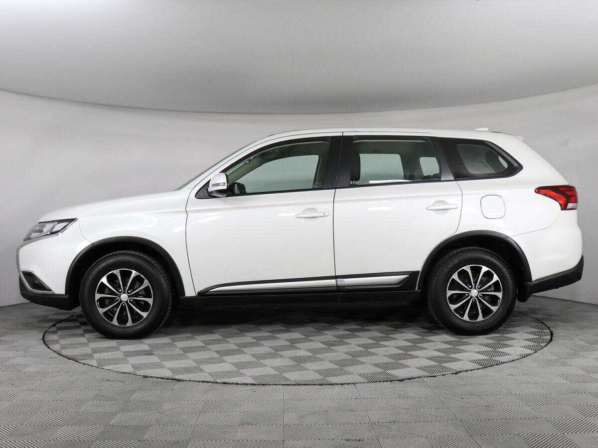 Mitsubishi Outlander 2020 года с пробегом. Фото: #7