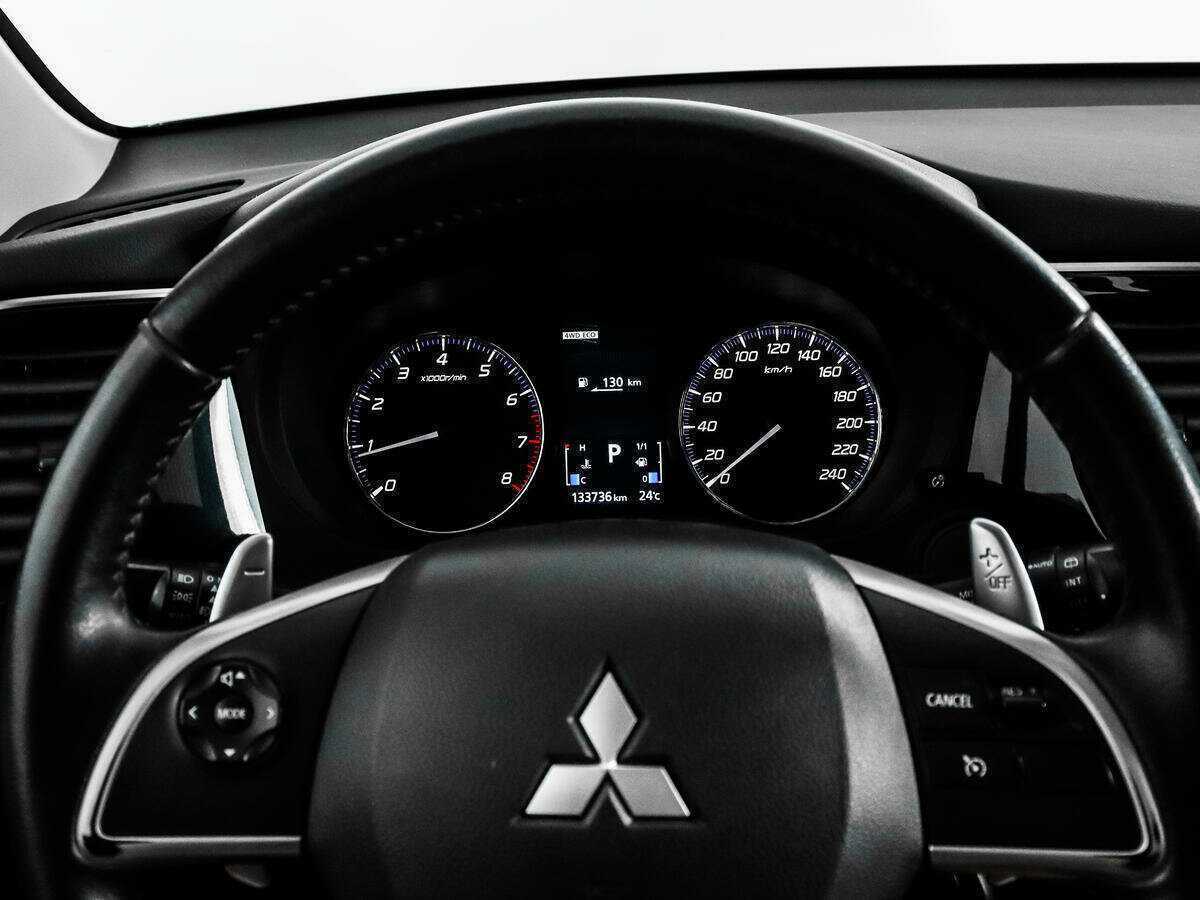 Mitsubishi Outlander 2014 года с пробегом. Фото: #14