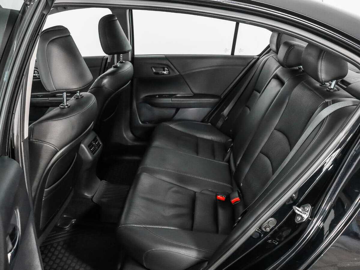 Honda Accord 2013 года с пробегом. Фото: #9