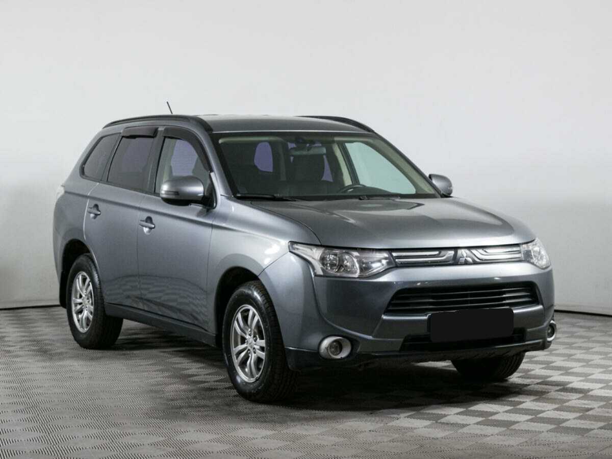 Mitsubishi Outlander 2012 года с пробегом. Фото: #2