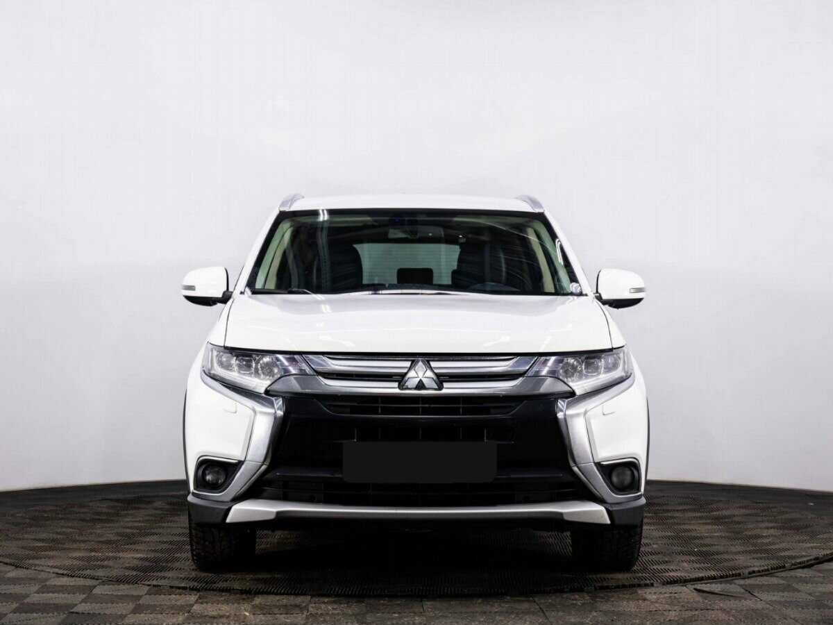 Mitsubishi Outlander 2016 года с пробегом. Фото: #1