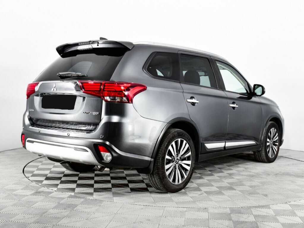 Mitsubishi Outlander 2018 года с пробегом. Фото: #4