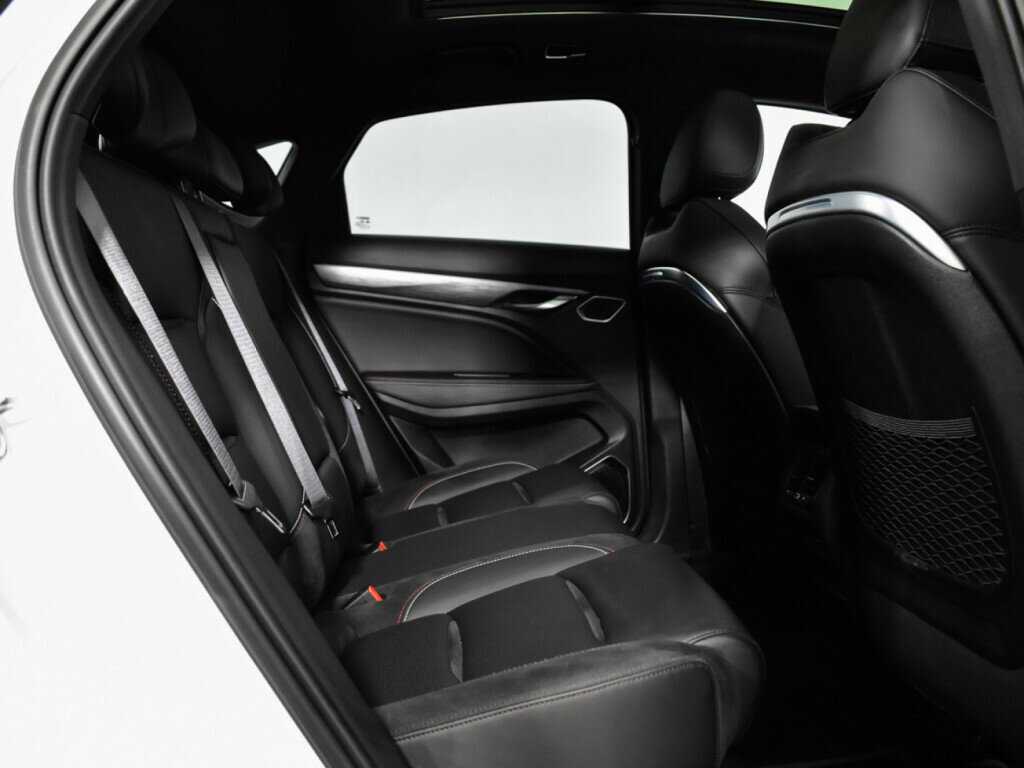 Geely Tugella 2023 года с пробегом. Фото: #9