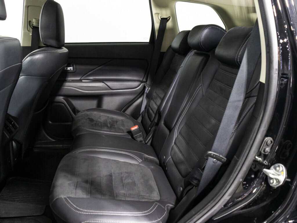 Mitsubishi Outlander 2021 года с пробегом. Фото: #9