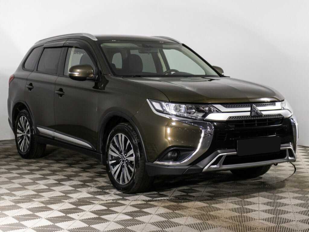 Mitsubishi Outlander 2019 года с пробегом. Фото: #2