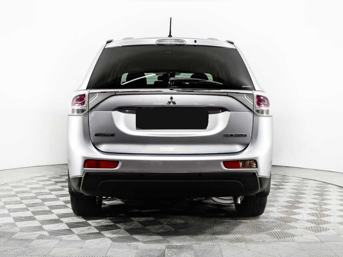 Mitsubishi Outlander 2012 года с пробегом. Фото: #4
