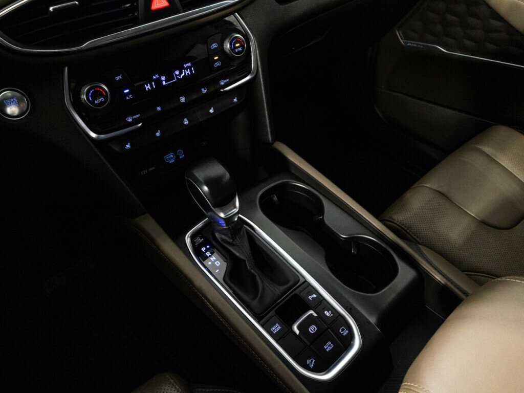 Hyundai Santa Fe 2019 года с пробегом. Фото: #20