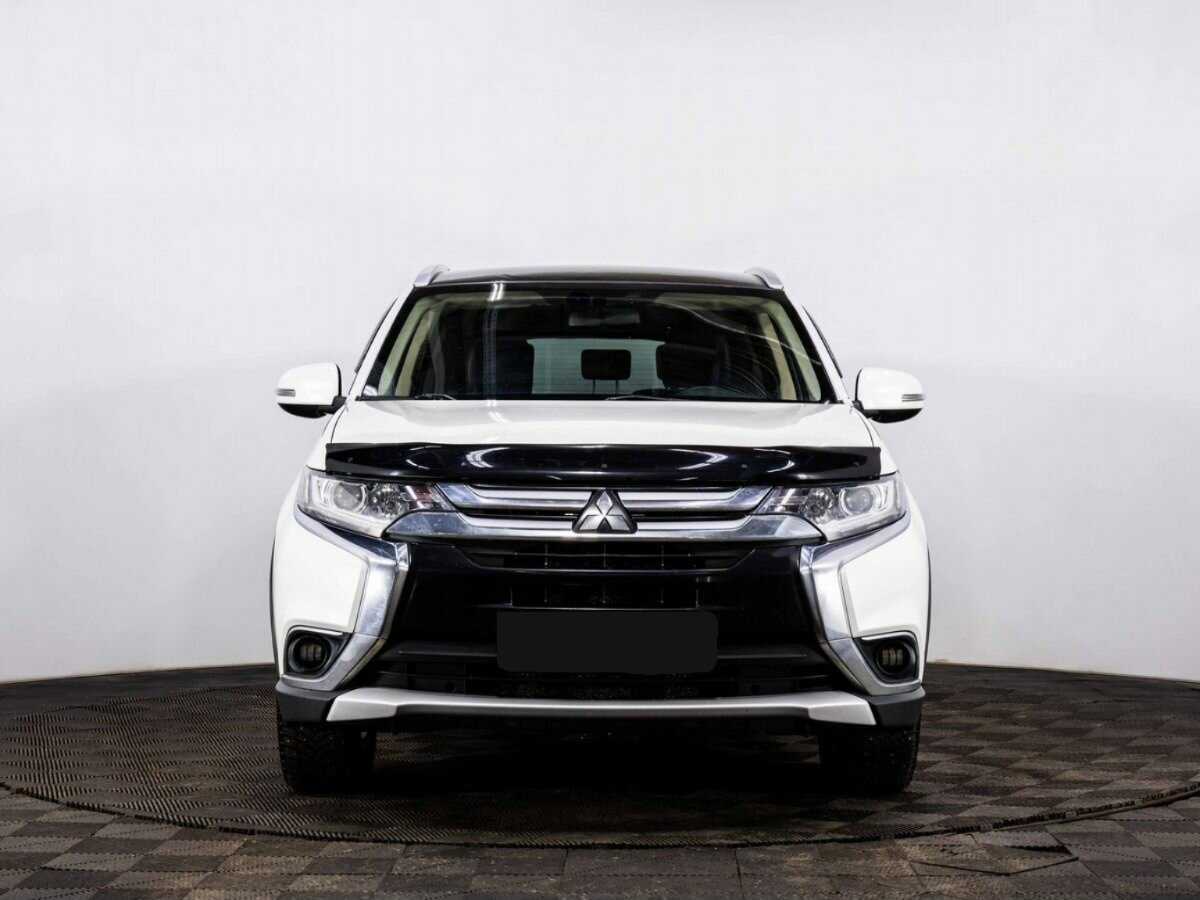 Mitsubishi Outlander 2015 года с пробегом. Фото: #1