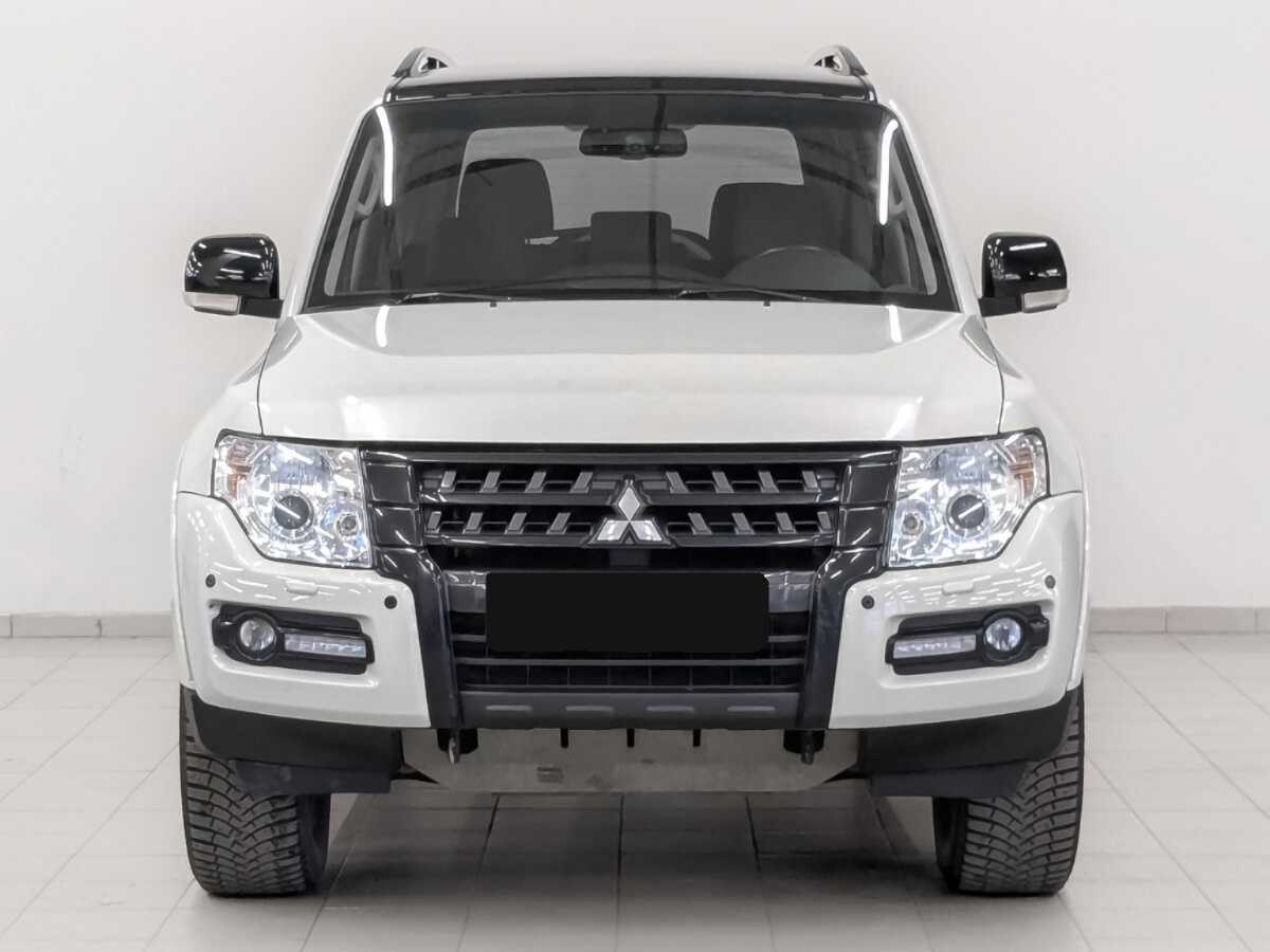 Mitsubishi Pajero 2019 года с пробегом. Фото: #1