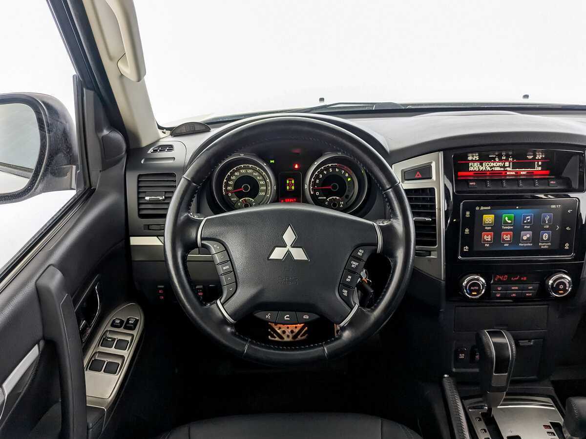 Mitsubishi Pajero 2019 года с пробегом. Фото: #21