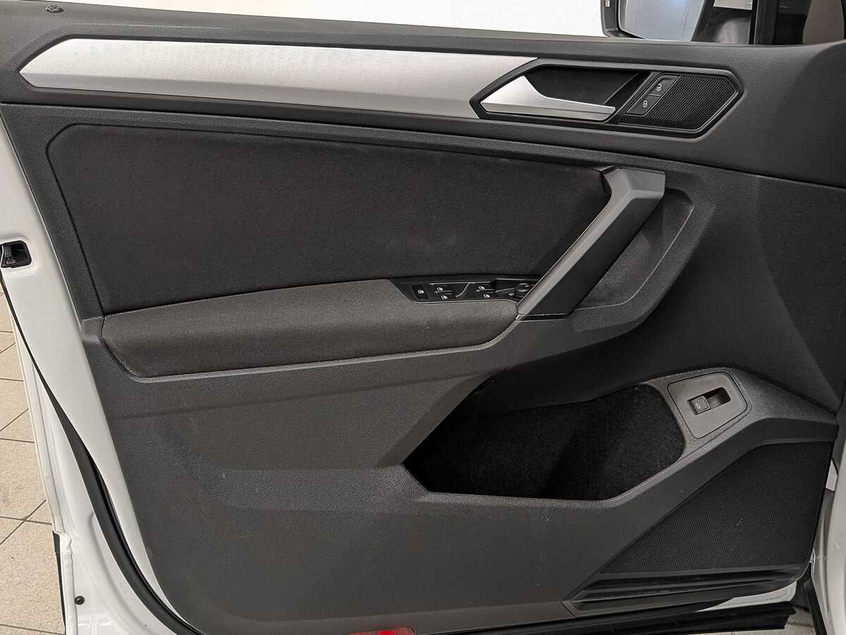 Volkswagen Tiguan 2020 года с пробегом. Фото: #18