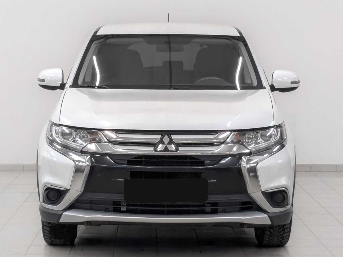 Mitsubishi Outlander 2015 года с пробегом. Фото: #1