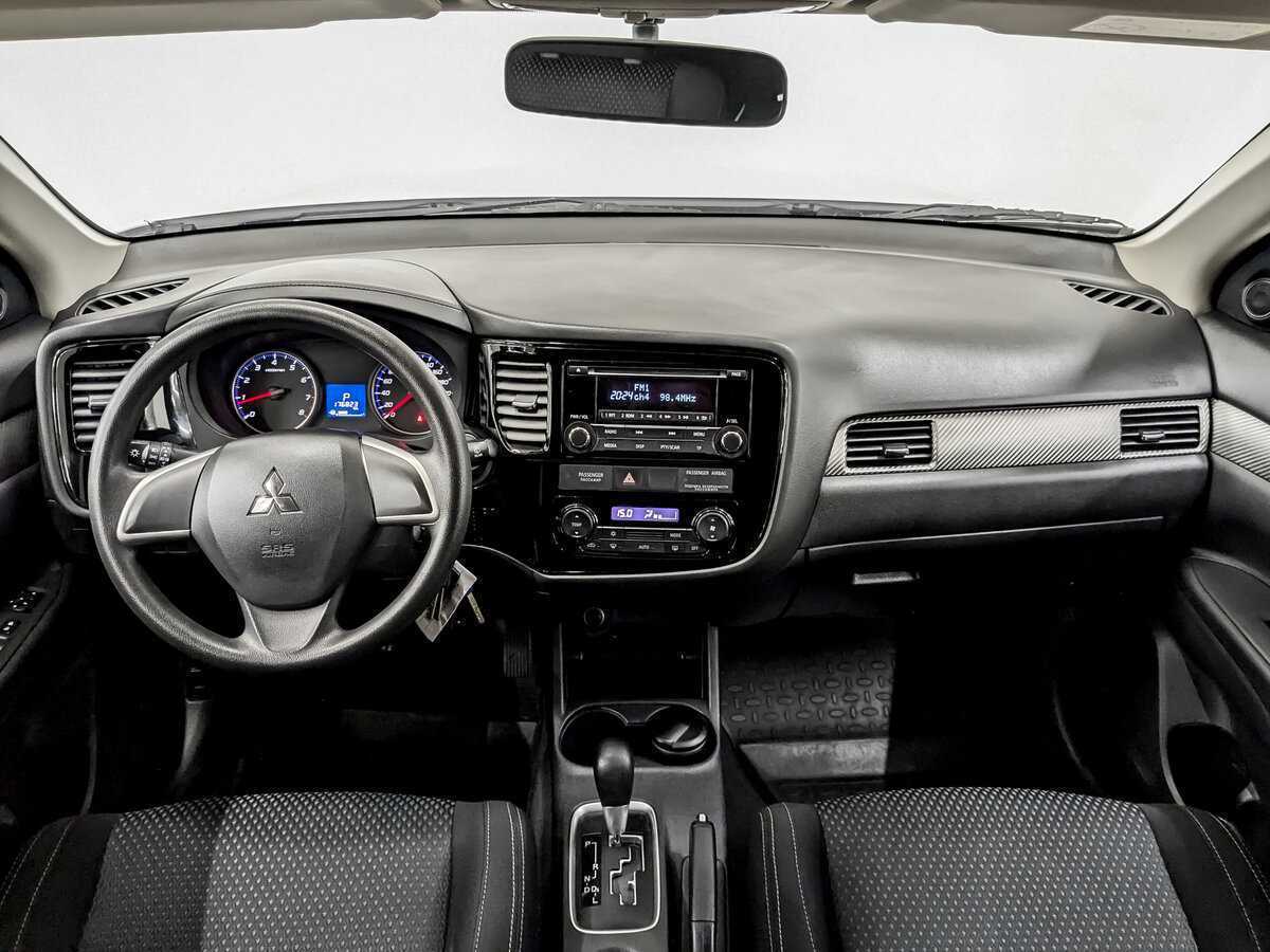 Mitsubishi Outlander 2015 года с пробегом. Фото: #13