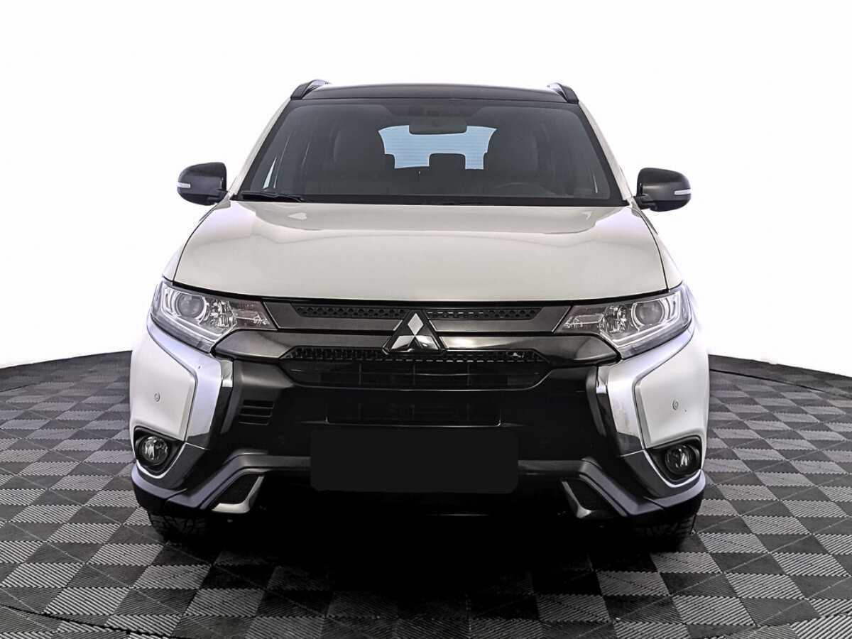 Mitsubishi Outlander 2022 года с пробегом. Фото: #1
