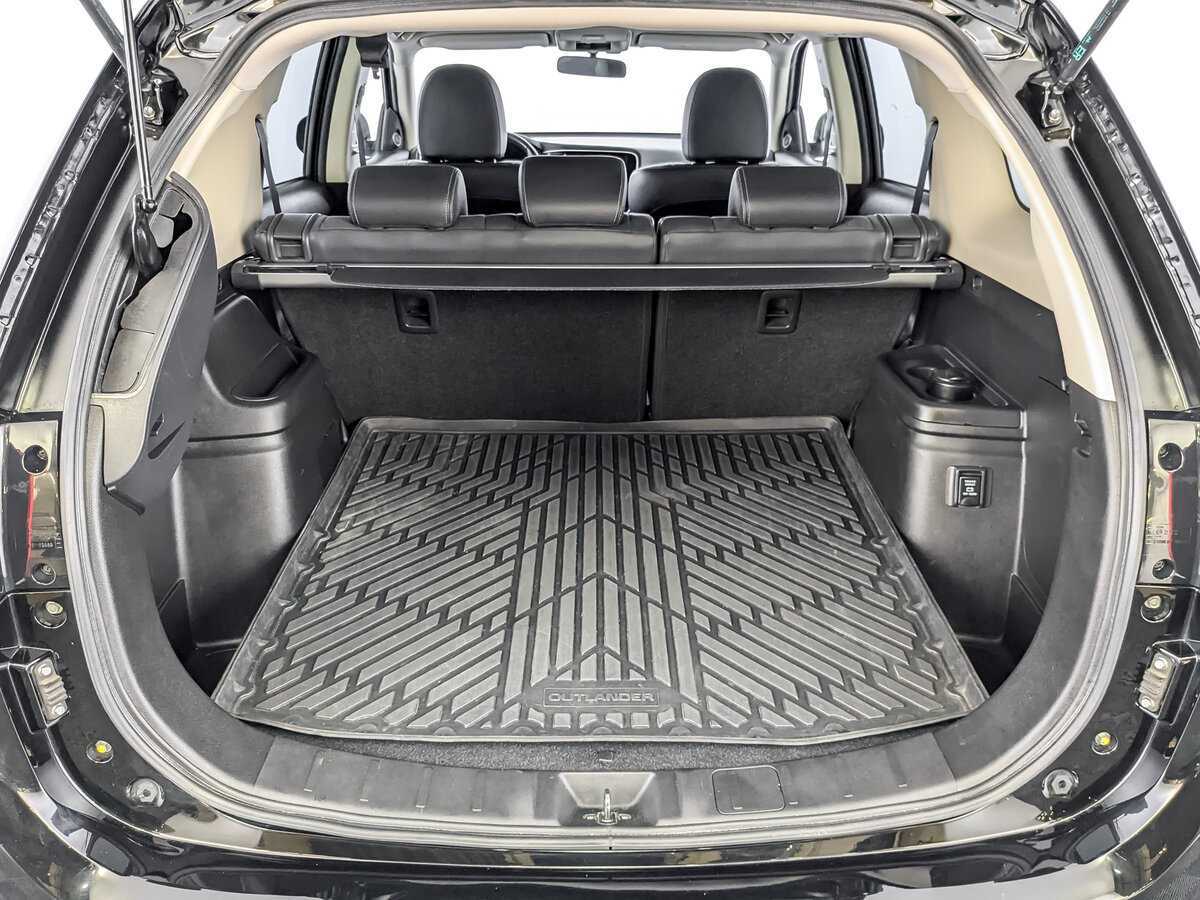 Mitsubishi Outlander 2021 года с пробегом. Фото: #9